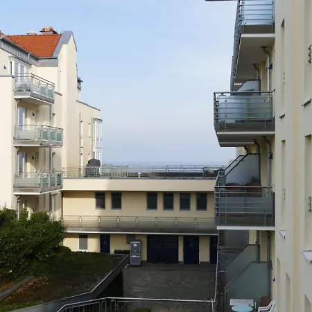 Kaiserhof 102 * 万根沃格